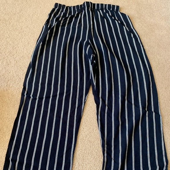 Brandy Melville Flowey Cotton Pant! - Picture 1 of 1